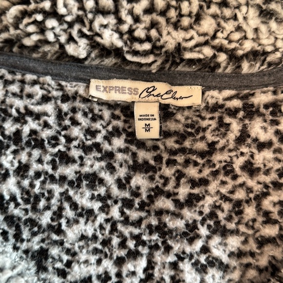 Express Women’s‎ Size Medium Black and Gray Fleece Hoodie - Picture 4 of 6